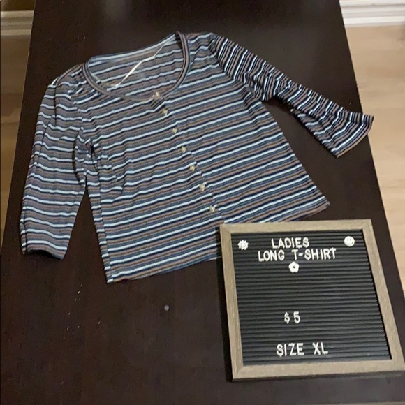 Ladies George button up top - Picture 1 of 5